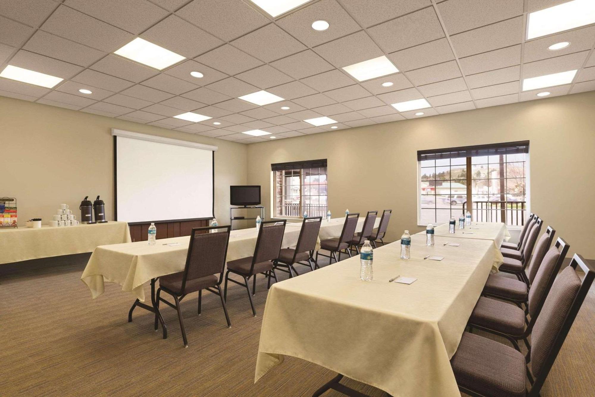 Country Inn & Suites By Radisson, Billings, Mt Экстерьер фото